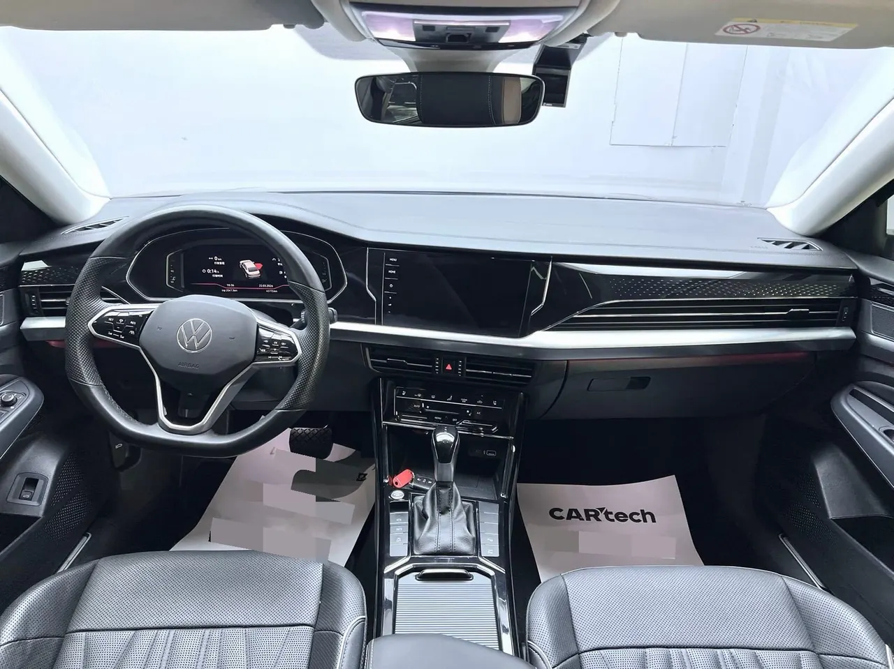 Volkswagen 2023 Passat 2.0TSI 330TSI Star Deluxe Edition Automatic Transmission 6