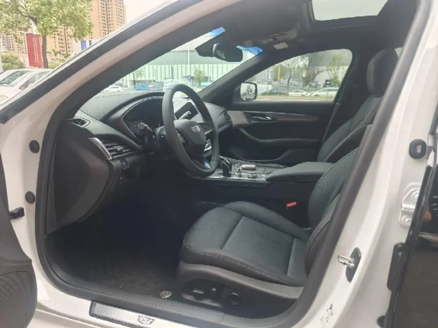 Cadillac 2021 CT5 2.0T 28T luxury automatic gear 4