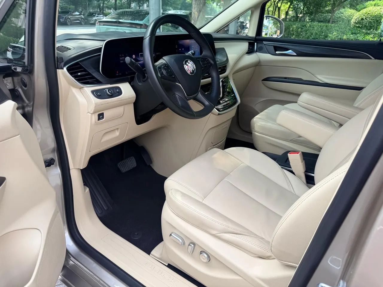 Buick 2023 GL8 ES Lu Zun 48V 2.0T 653T Exclusive Automatic Gear 11