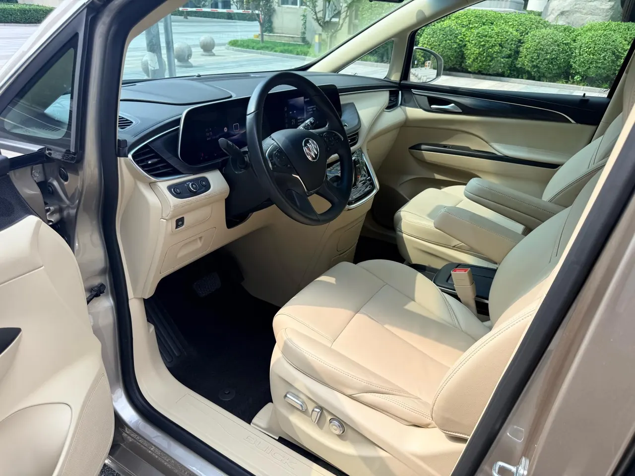 Buick 2023 GL8 ES Lu Zun 48V 2.0T 653T Exclusive Automatic Gear 3