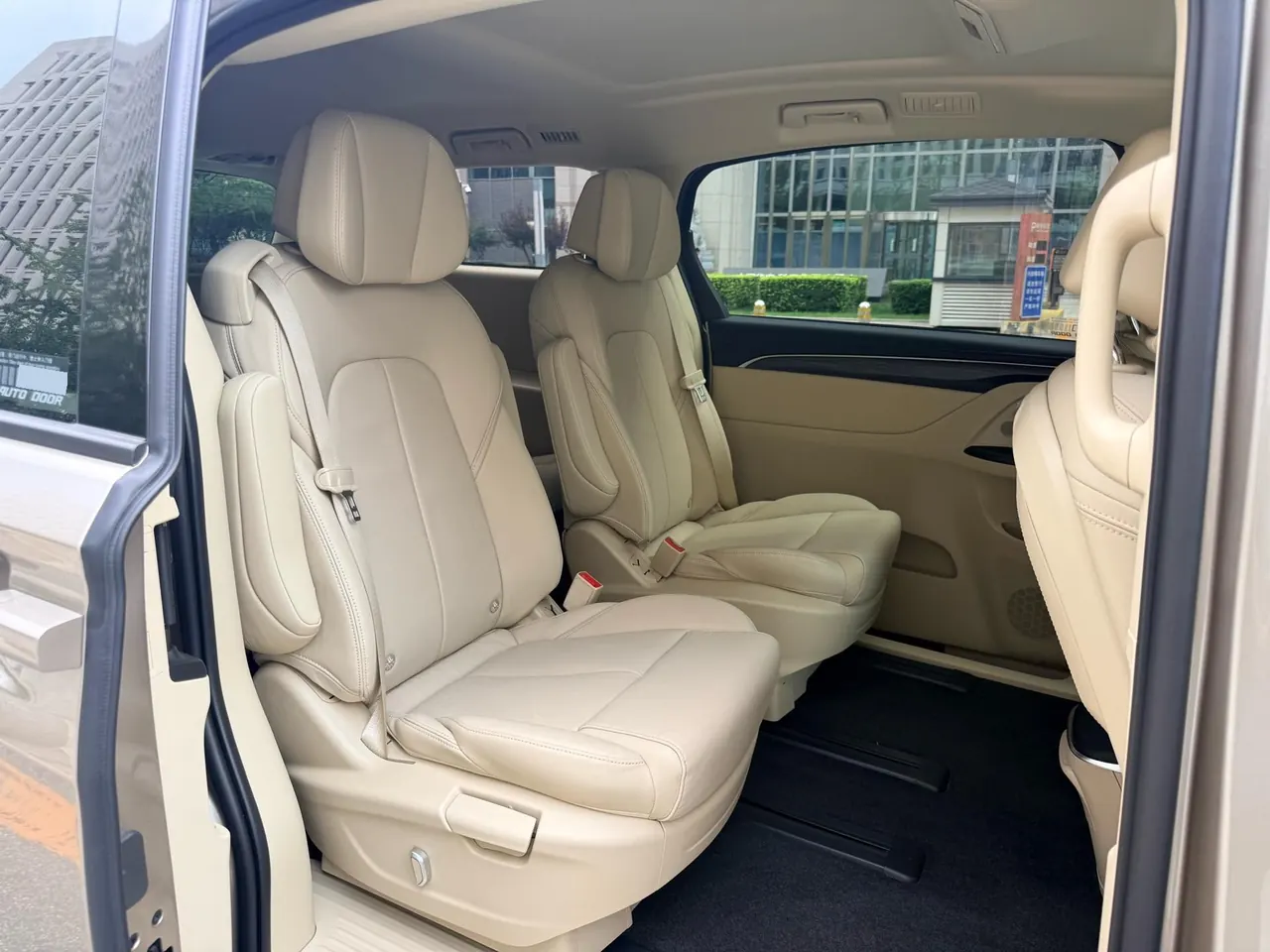 Buick 2023 GL8 ES Lu Zun 48V 2.0T 653T Exclusive Automatic Gear 8