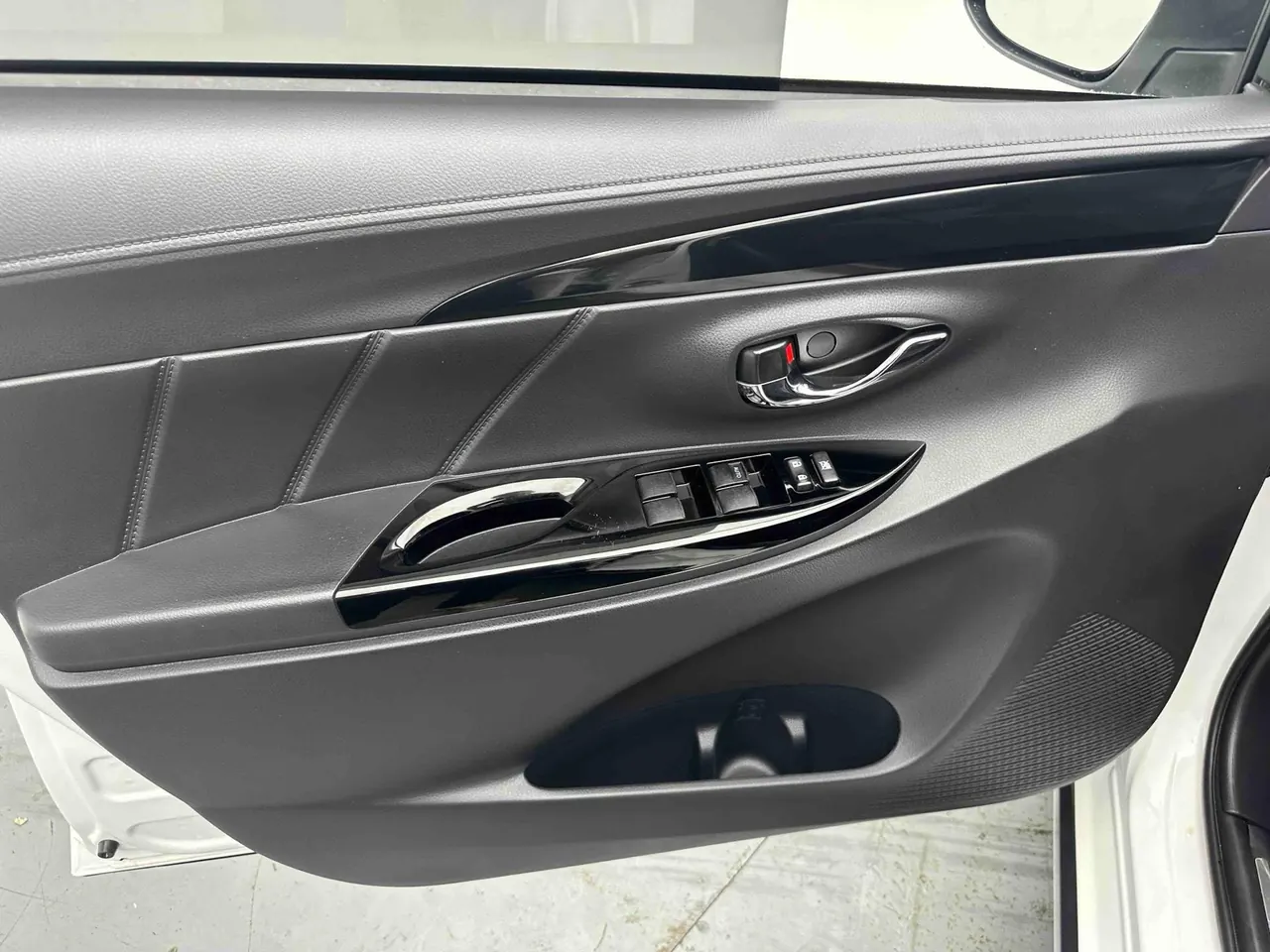 Toyota yaris 2022 YARiS L to dazzle X 1.5 stepless luxury PLUS version of automatic gear 6