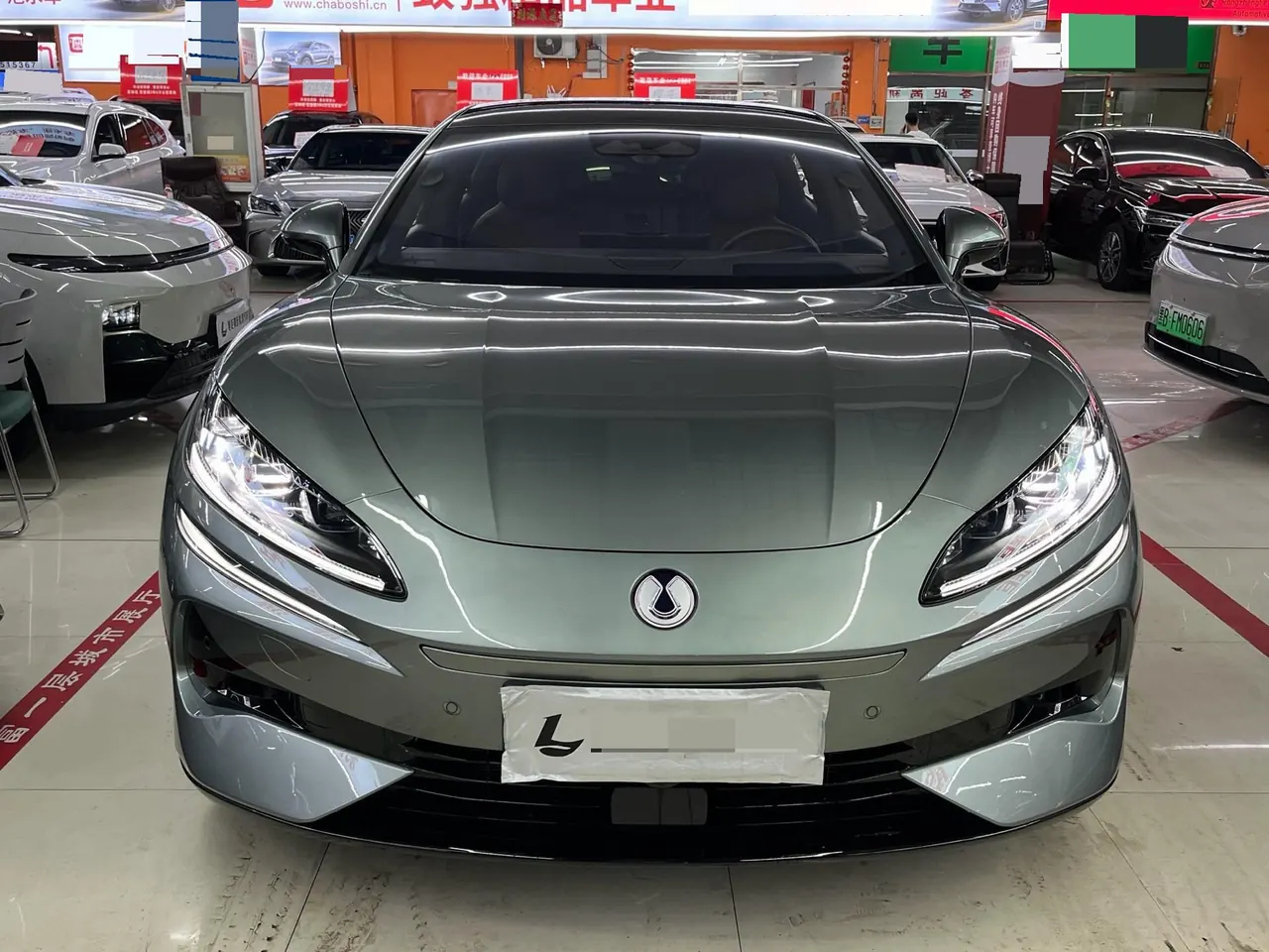 Denza 2024 Denza Z9GT 2.0T stepless 1100 four-wheel drive Max version automatic gear 2
