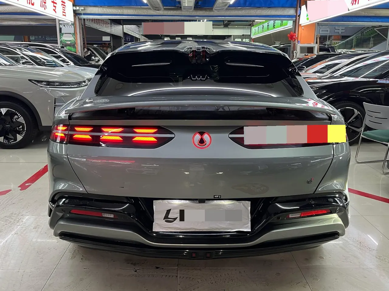 Denza 2024 Denza Z9GT 2.0T stepless 1100 four-wheel drive Max version automatic gear 5