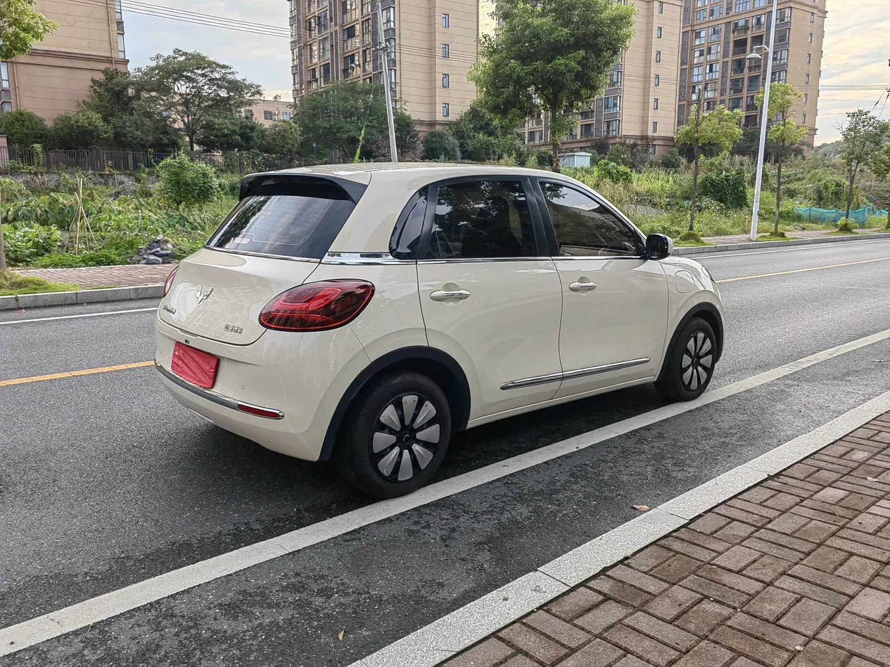 WuLing 2024 Plantronics 333km LingBox Connected Automatic Gear 6