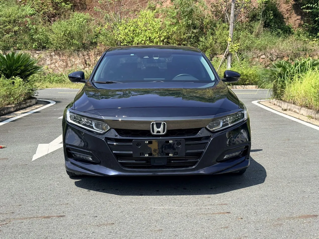 Honda 2021 10th Generation Accord 1.5T Stepless 260TURBO Luxury Star Limited Edition Automatic Gear 2