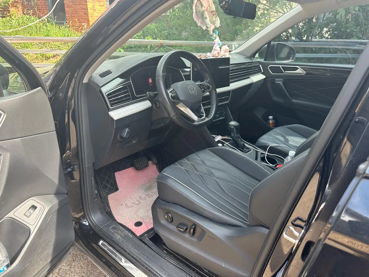 Volkswagen 2022 Tiguan L 2.0TSI 330TSI Two-Drive Smart Edition Automatic Gear 2