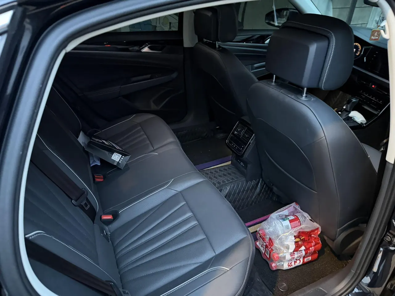 Volkswagen 2024 Passat 2.0TSI 380TSI Star Dragon Edition Automatic Gear 6