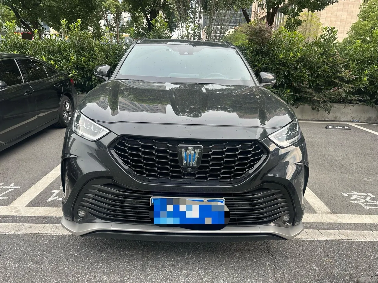Toyota 2022 Crown Land Release 2.5 Stepless Four-wheel Drive Premium Edition Automatic Gear 2