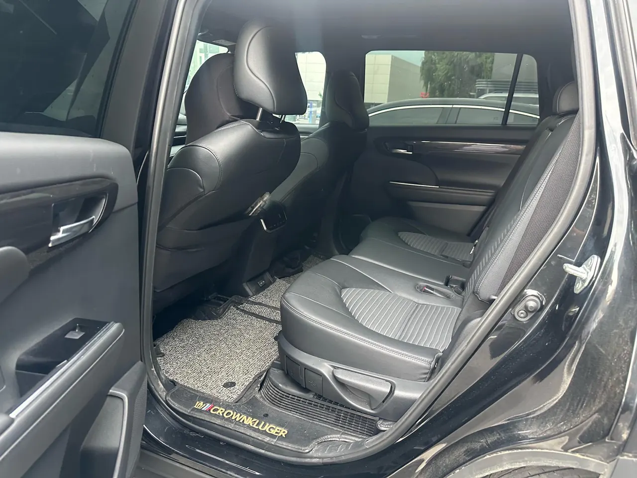 Toyota 2022 Crown Land Release 2.5 Stepless Four-wheel Drive Premium Edition Automatic Gear 6
