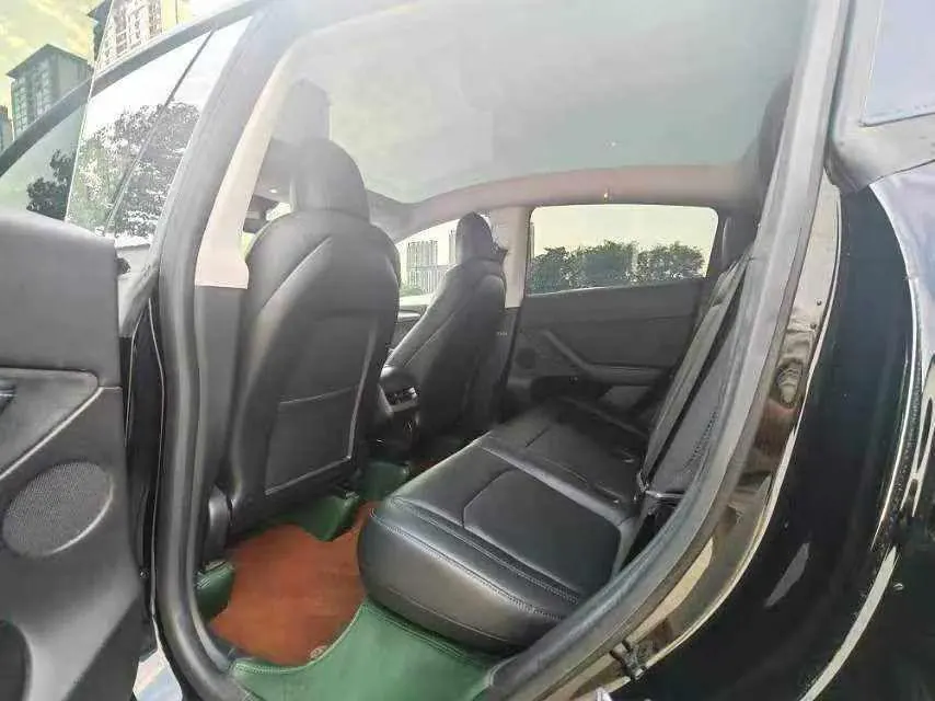 Tesla 2022 Model Y rear-wheel drive version (facelift) automatic gear 3