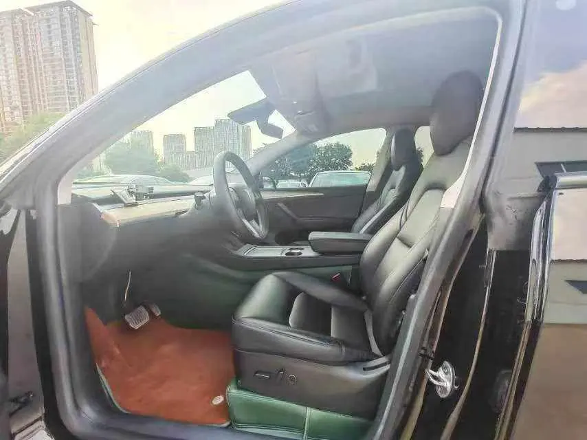 Tesla 2022 Model Y rear-wheel drive version (facelift) automatic gear 4