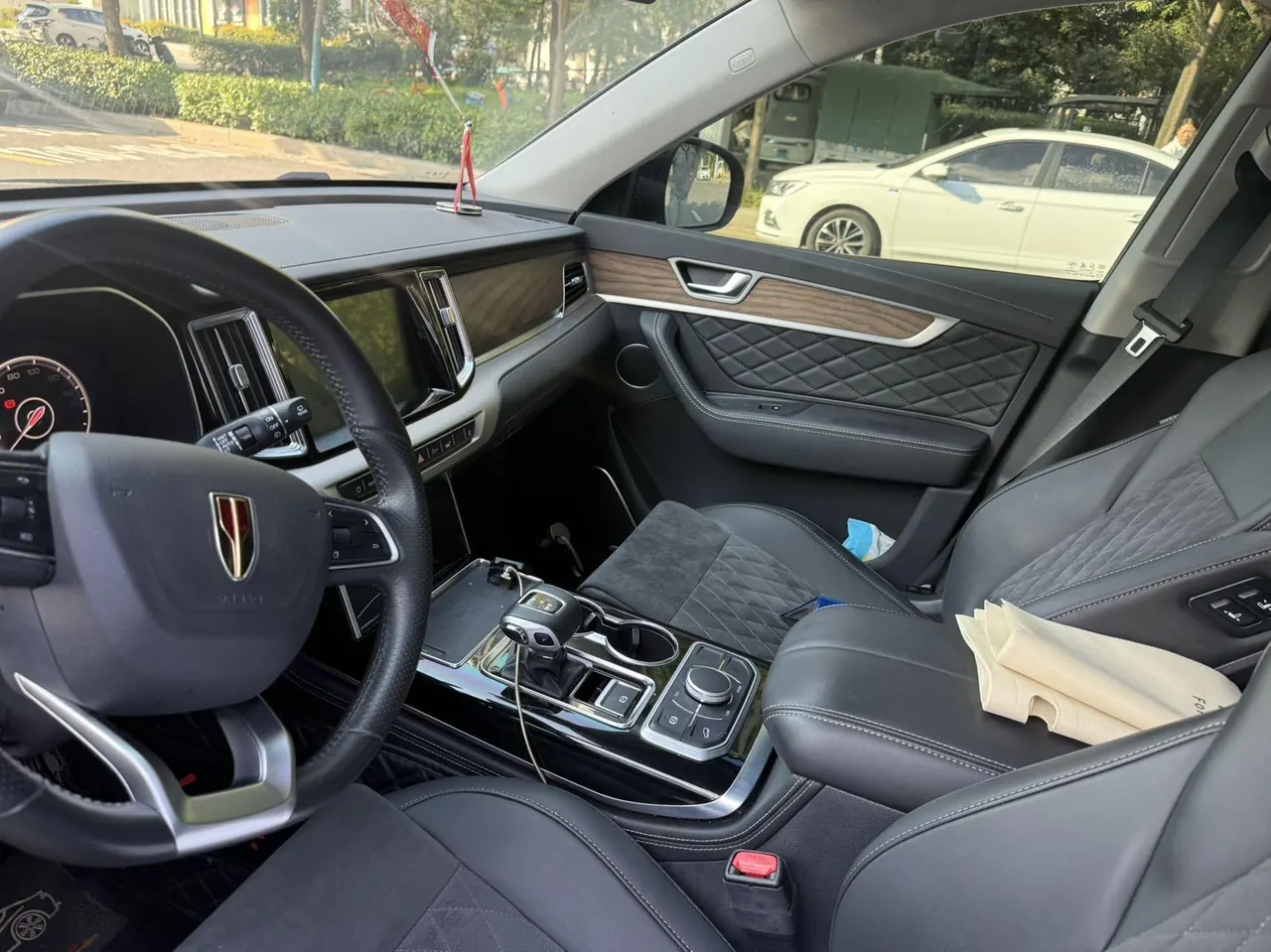 HongQi 2022 HS7 48V 2.0T Two-Drive Smart Union Flag Edition 5-seat Automatic Gear 3