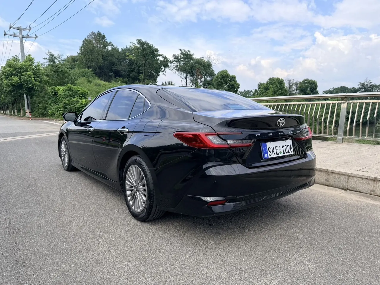 Toyota 2024 Camry 2.0GVP Stepless Deluxe Edition Automatic Transmission 6