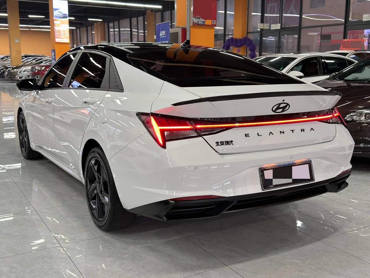 Hyundai 2022 Elantra-Sanxiang 1.5 Stepless 20th Anniversary Automatic Gear 3