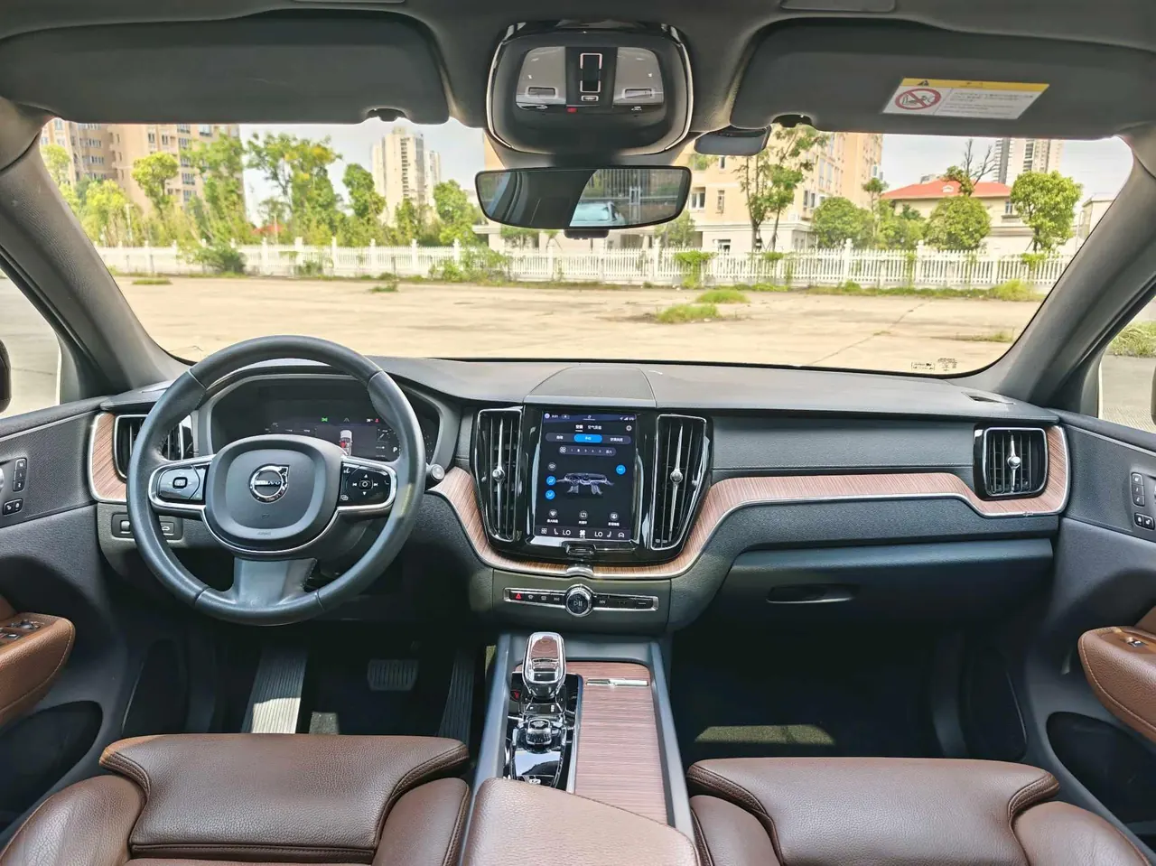 Volvo 2022 XC60 48V 2.0T B5 4-wheel drive Zhiyuan Deluxe Edition Automatic Gear 4