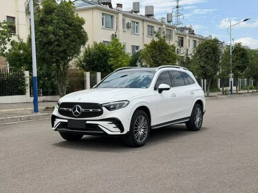 Open image lightbox: Mercedes Benz 2024 GLC 300 L 4MATIC 48V 2.0T dynamic 5-seat automatic gear