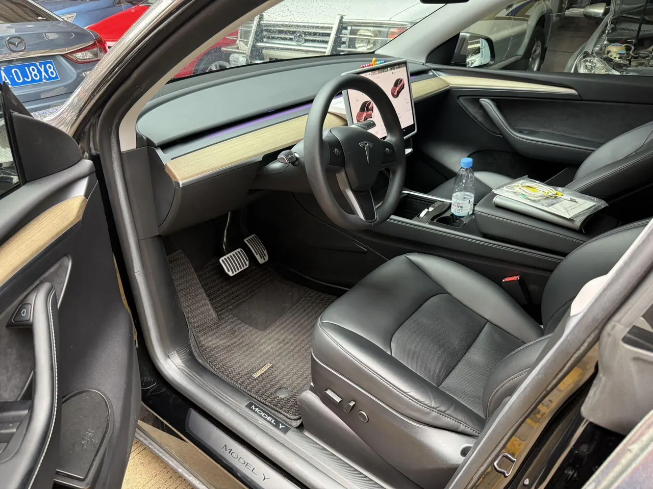 Tesla 2022 Model Y rear-wheel drive version (facelift) automatic gear 3