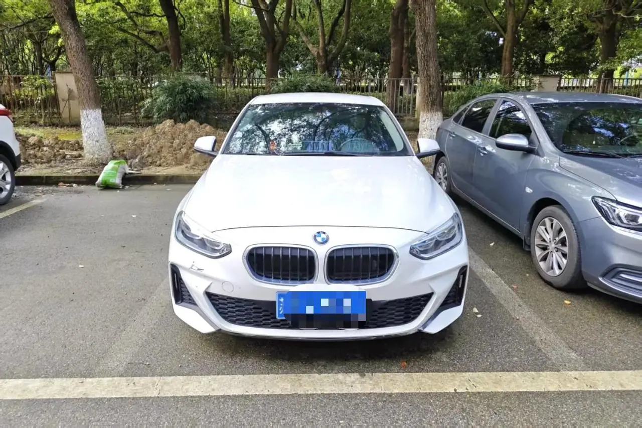 BMW 1 Series 2022 120i 1.5T M Sports Edition Automatic Gear 2