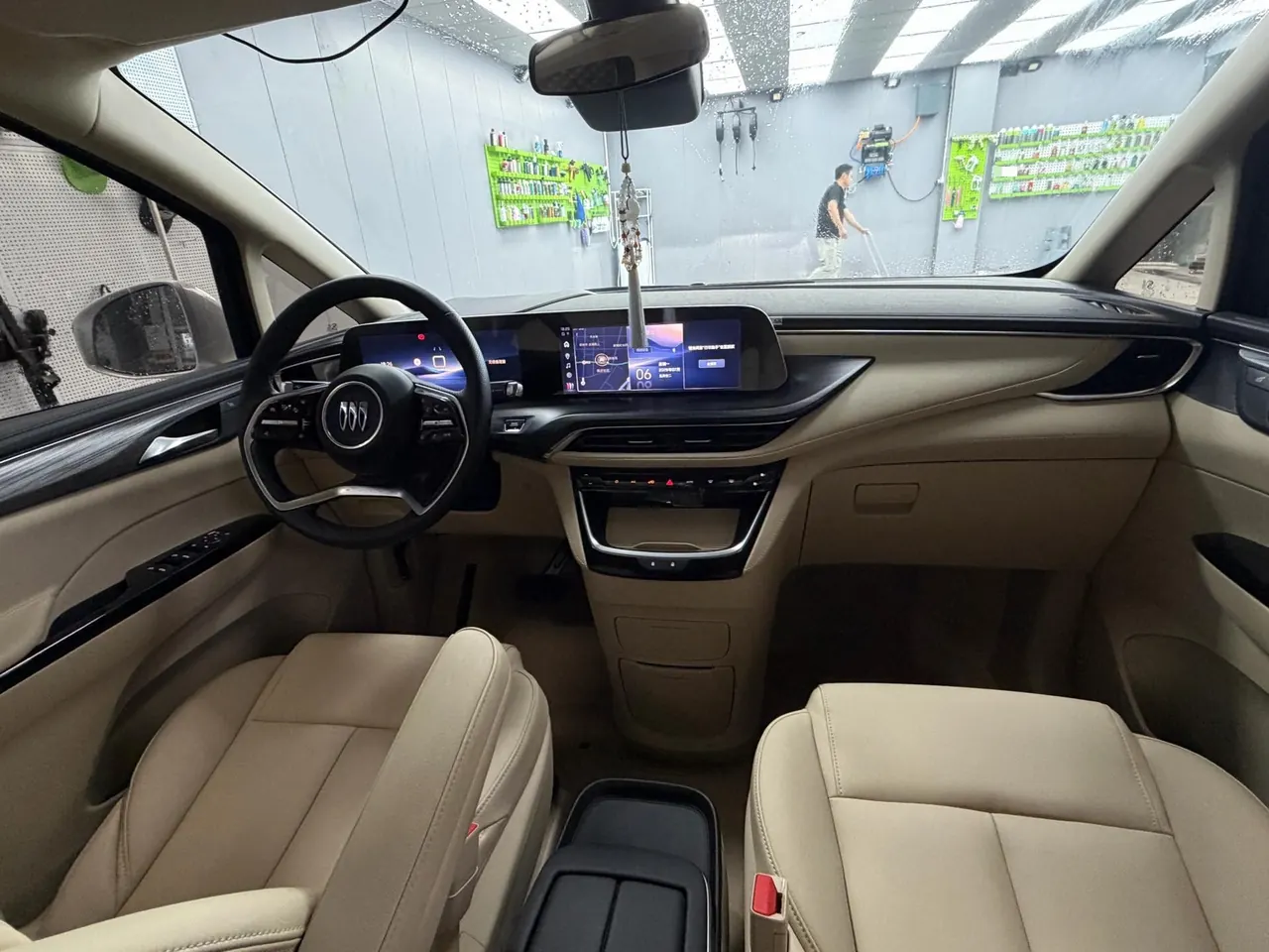 Buick 2025 GL8 Lu Shang 1.5T Smart Edition 7-seat Automatic Gear 6