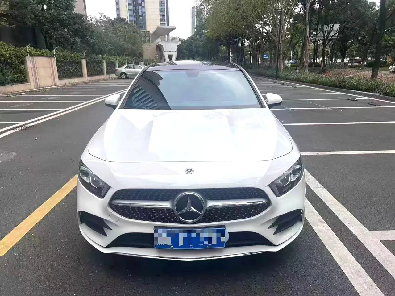 Mercedes Benz Class A 2022 A 200 L 1.3T Fashion Automatic Gear 3