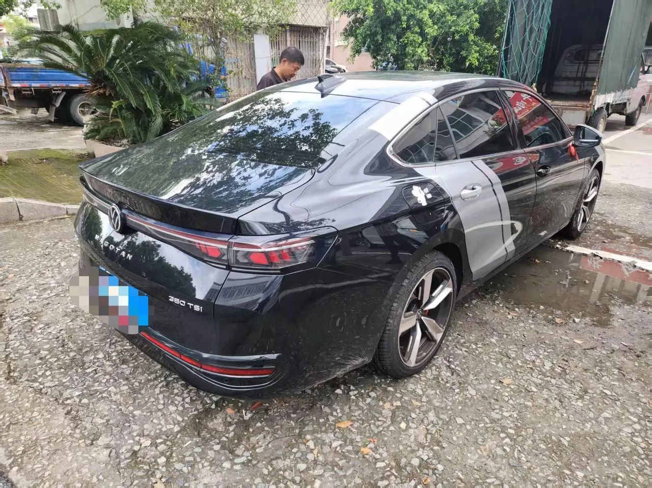 Volkswagen 2024 Magotan 2.0TSI 380TSI Premium Edition Automatic Gear 2