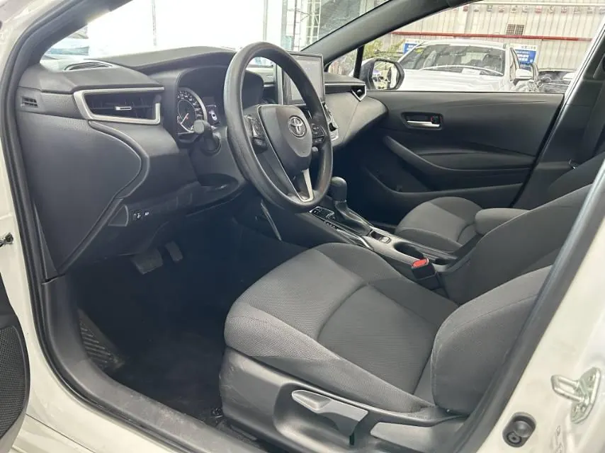 Toyota 2022 Lei Ling 1.2T Stepless 185T Deluxe Automatic Gear 4