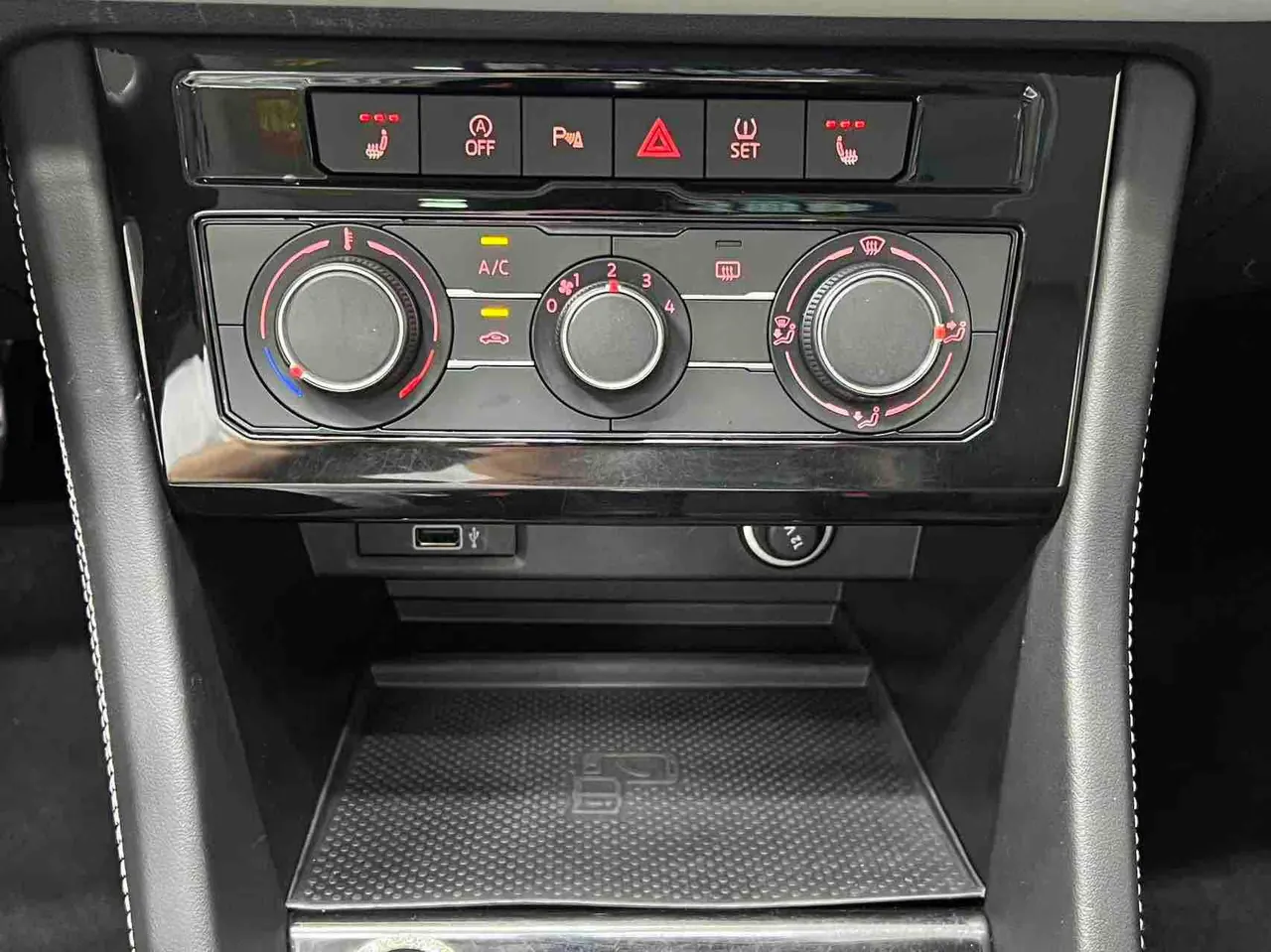 Jetta 2022 Jetta VS7 1.4TSI 280TSI Enjoy Edition Automatic Gear 12