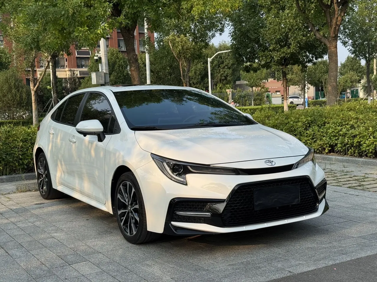 Toyota 2022 Lei Ling 1.2T Stepless 185T Sports Edition Automatic Gear 3