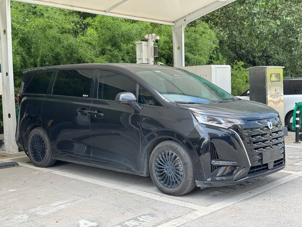 Denza 2024 Denza D9 DM-i 1.5T stepless 980 four-wheel drive flagship automatic gear 2