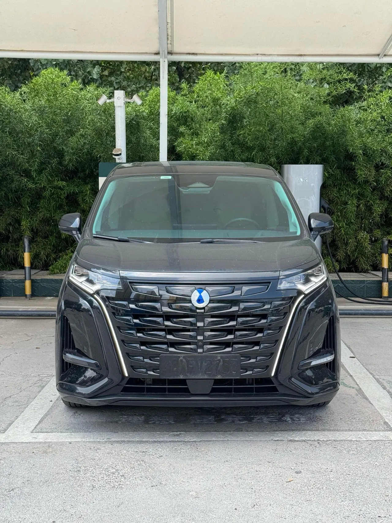 Denza 2024 Denza D9 DM-i 1.5T stepless 980 four-wheel drive flagship automatic gear 4