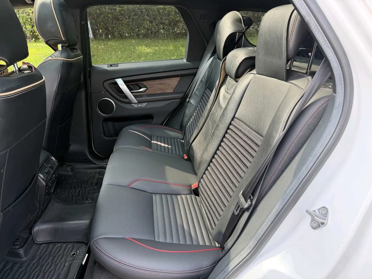 Land Rover 2020 Discovery Sports Edition 48V 2.0T 249PS R-Dynamic S Performance Edition Automatic Gear 6