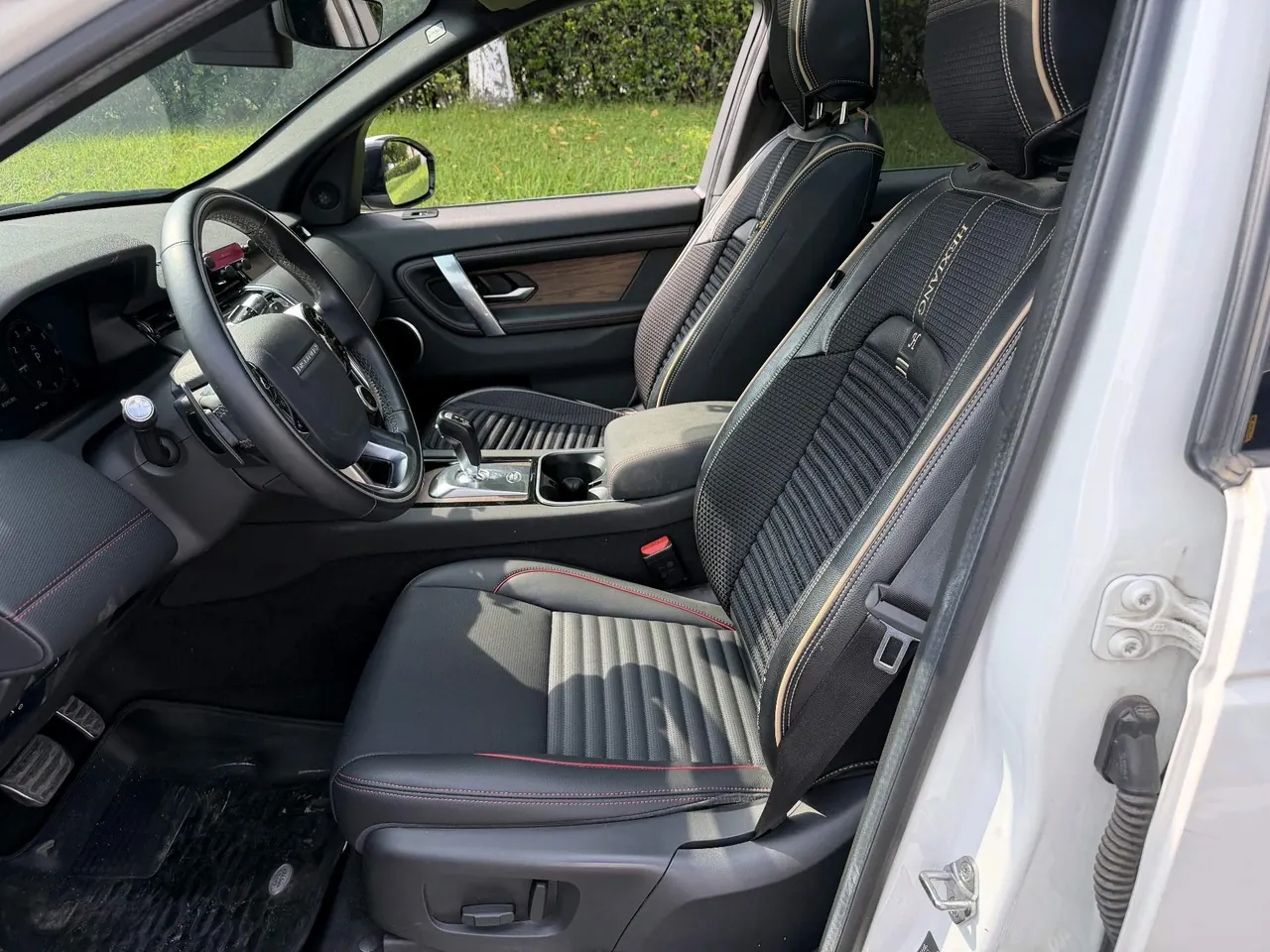 Land Rover 2020 Discovery Sports Edition 48V 2.0T 249PS R-Dynamic S Performance Edition Automatic Gear 8