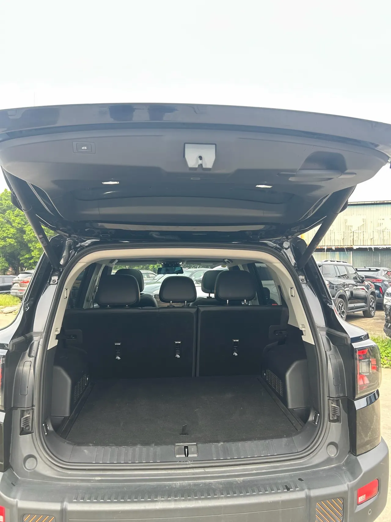 Jetour 2025 ShanHai T1 C- DM 1.5T 150km Explore Automatic Gear 10