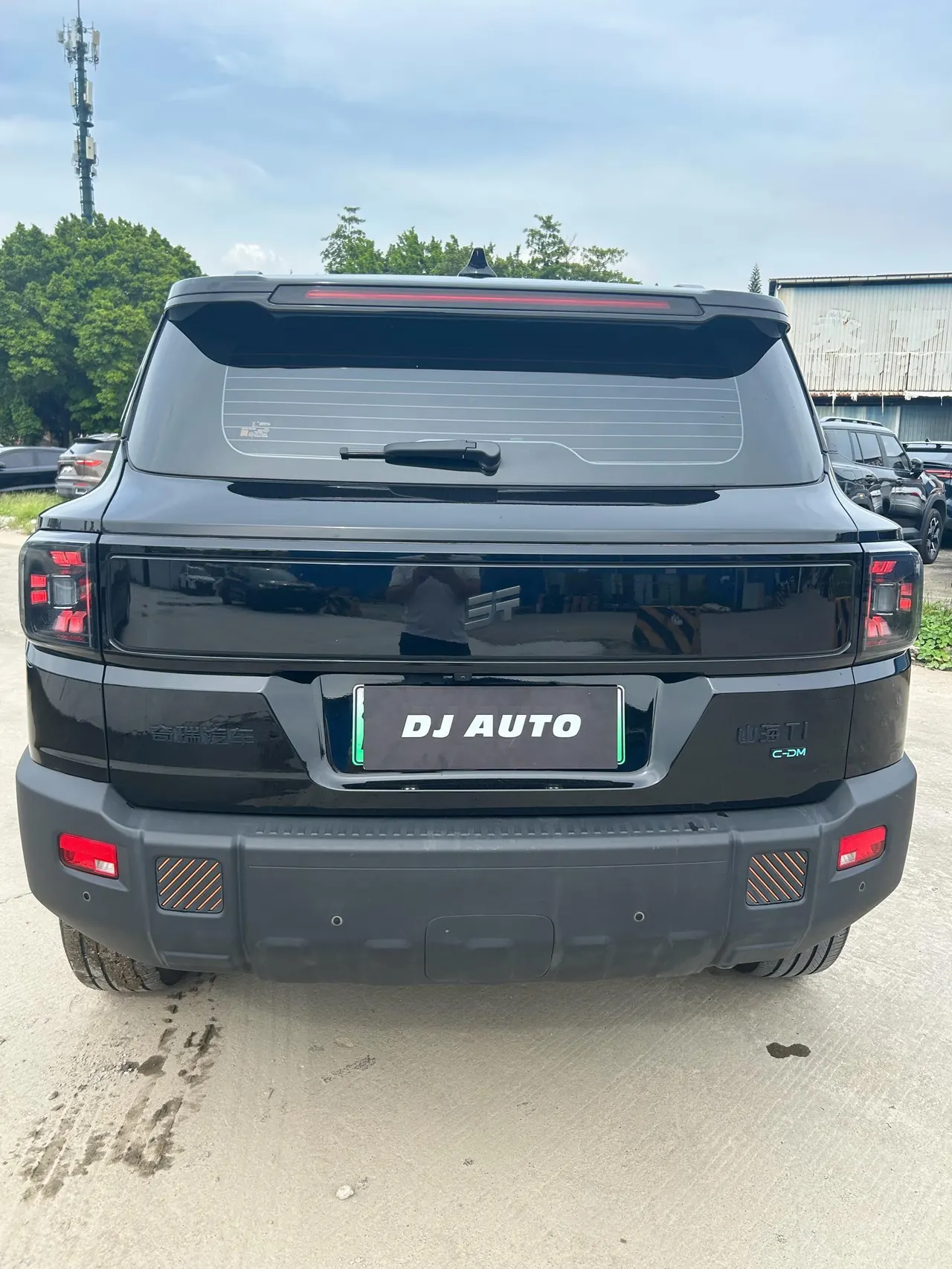 Jetour 2025 ShanHai T1 C- DM 1.5T 150km Explore Automatic Gear 4