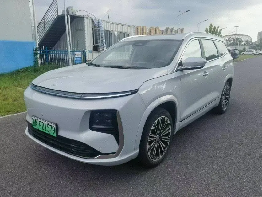 Jetour 2025 ShanHai L9 1.5TD Ultimate 6-seat Automatic Gear - View 1