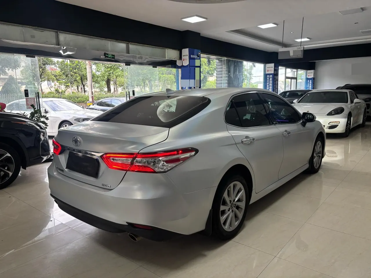Toyota 2021 Camry 2.0G Stepless Deluxe Edition Automatic Gear 7