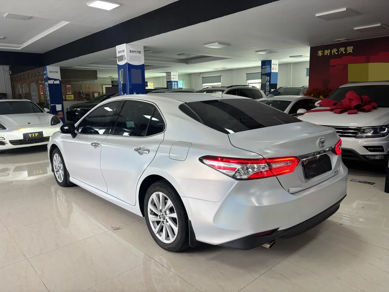 Toyota 2021 Camry 2.0G Stepless Deluxe Edition Automatic Gear 9