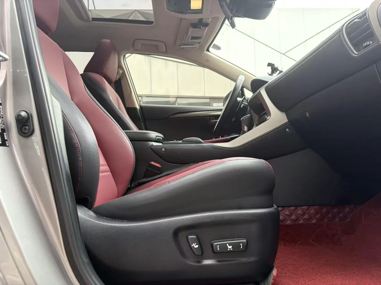 Lexus NX (Imported) 2020 NX300h 2.5 Stepless Front Edition Automatic Gear 5