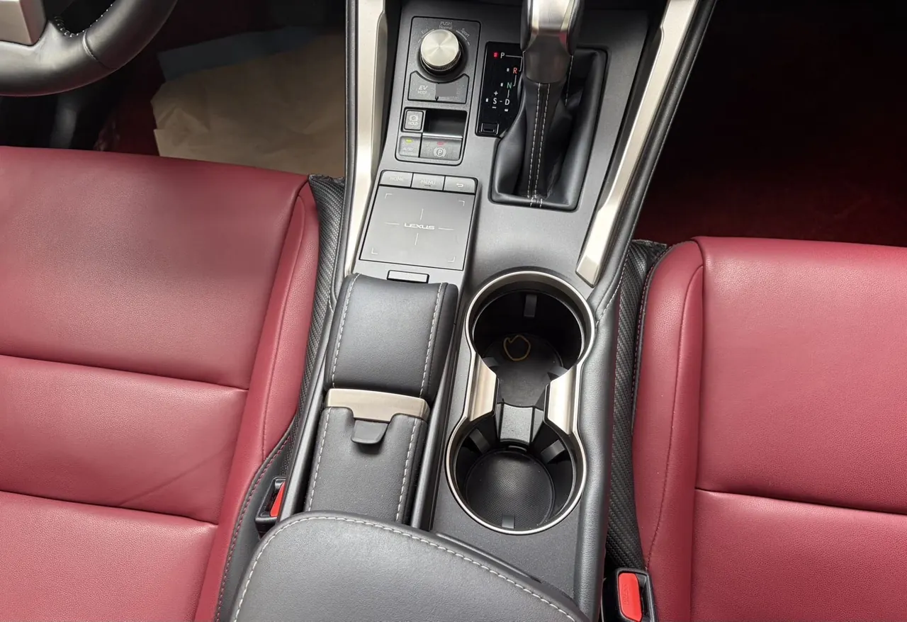 Lexus NX (Imported) 2020 NX300h 2.5 Stepless Front Edition Automatic Gear 7