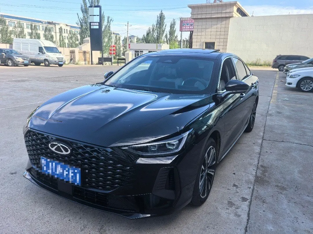 Open image lightbox: Chery 2025 Erez 8 1.6T Automatic Gear