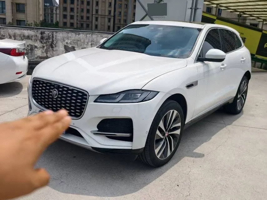 Open image lightbox: Jaguar F-PACE (Imported) 2022 F-PACE 2.0T P250 HSE Automatic Gear