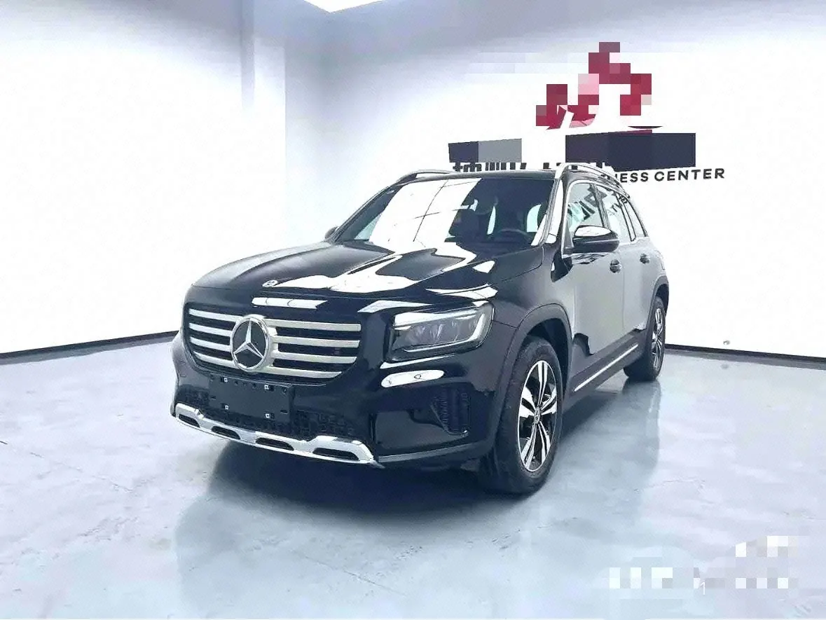 Open image lightbox: Mercedes Benz 2025 GLB 200 1.3T Dynamic Automatic