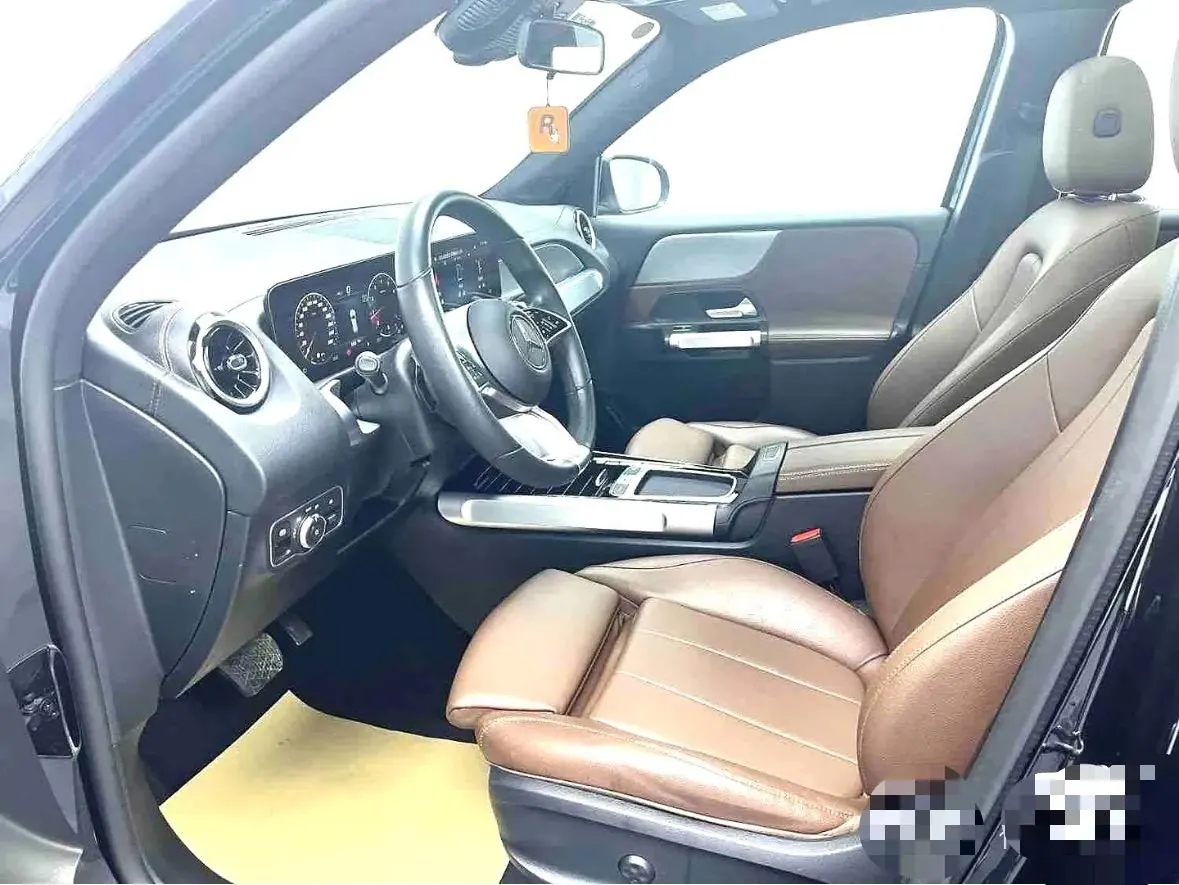 Mercedes Benz 2025 GLB 200 1.3T Dynamic Automatic 2