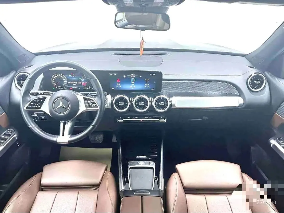 Mercedes Benz 2025 GLB 200 1.3T Dynamic Automatic 3