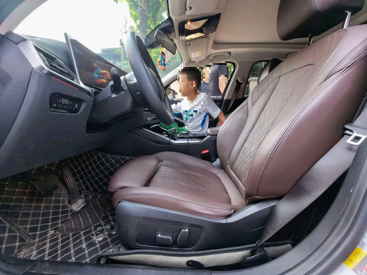 BMW 2024 i3 eDrive 35 L automatic gear 5
