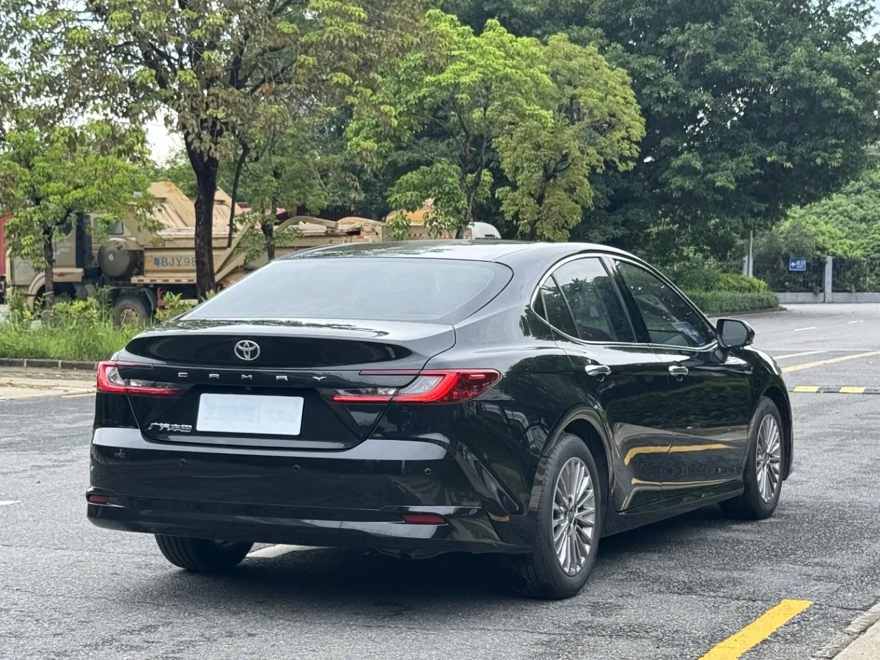 Toyota 2024 Camry 2.0GVP Stepless Deluxe Edition Automatic Transmission 6
