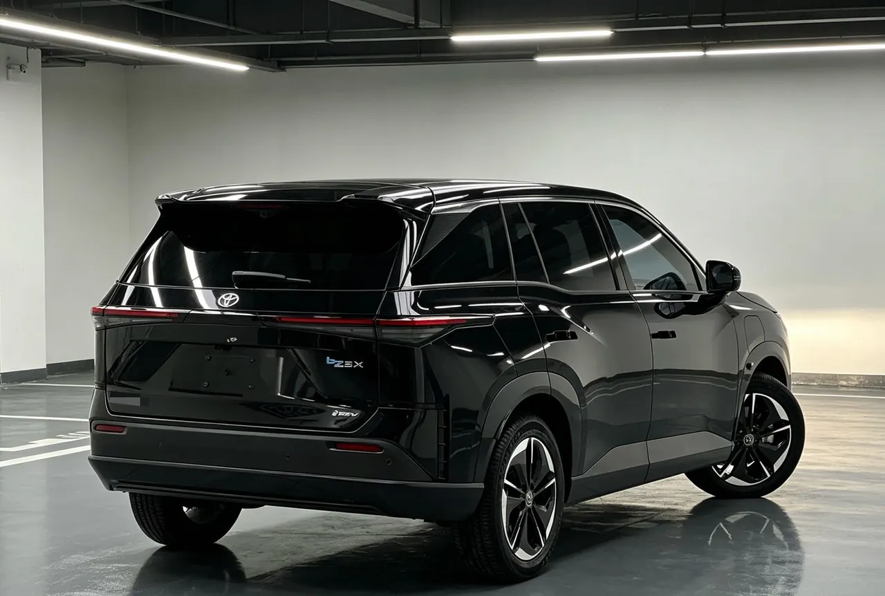 Toyota 2025 Platinum Intelligence 3X 520 Pro Advanced Intelligence Driving Edition Automatic Gear 3