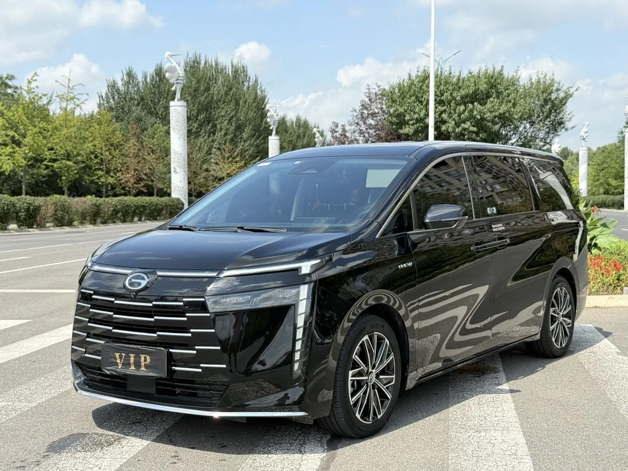 Open image lightbox: GAC Trumpchi 2024 E8 2.0 150km MAX Automatic Transmission
