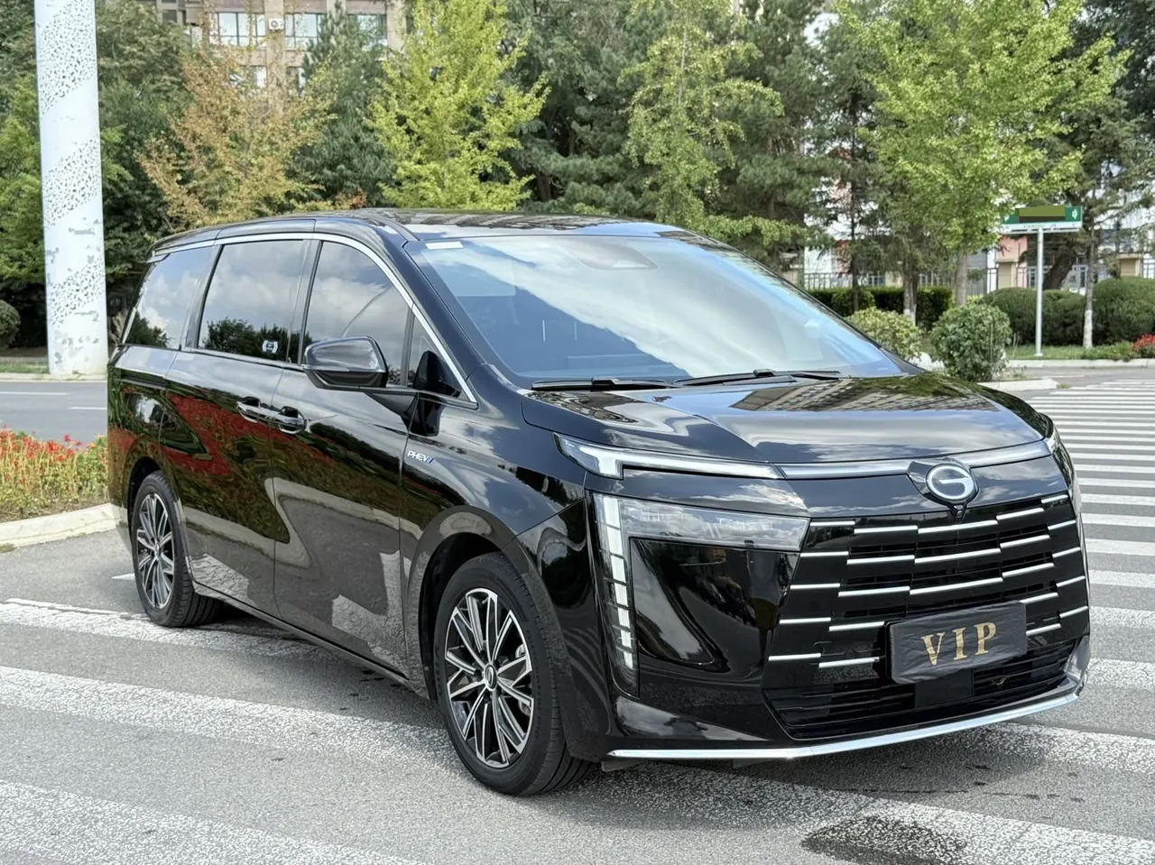 GAC Trumpchi 2024 E8 2.0 150km MAX Automatic Transmission 2